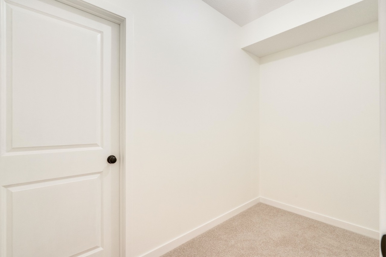 Listing Image 30