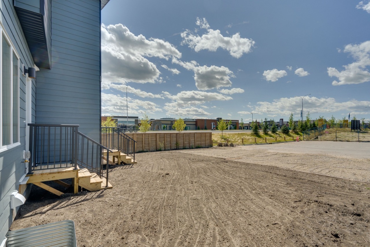 Listing Image 32