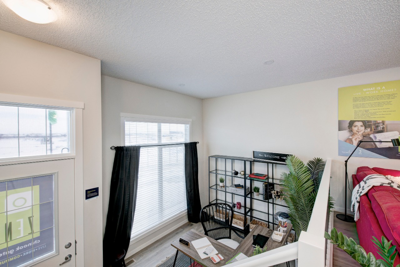 Listing Image 5