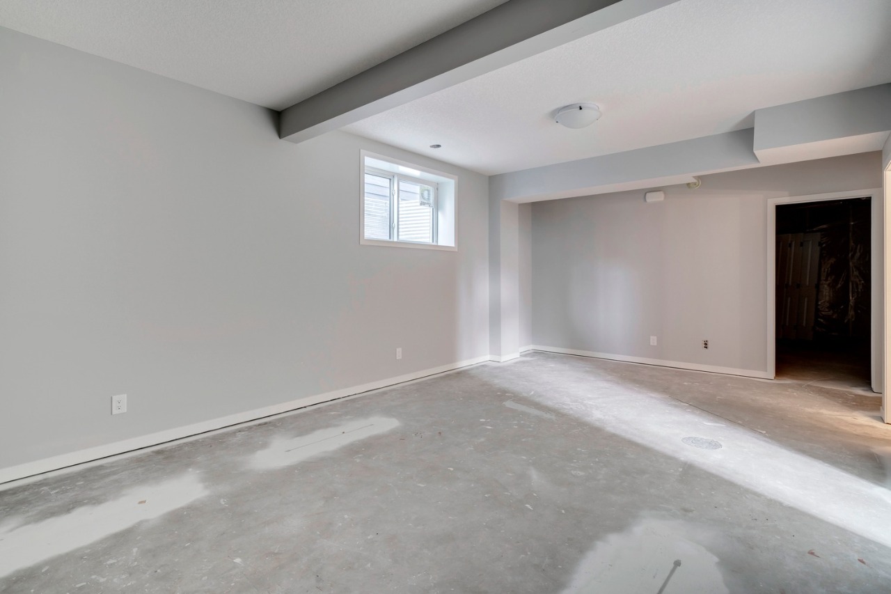 Listing Image 45