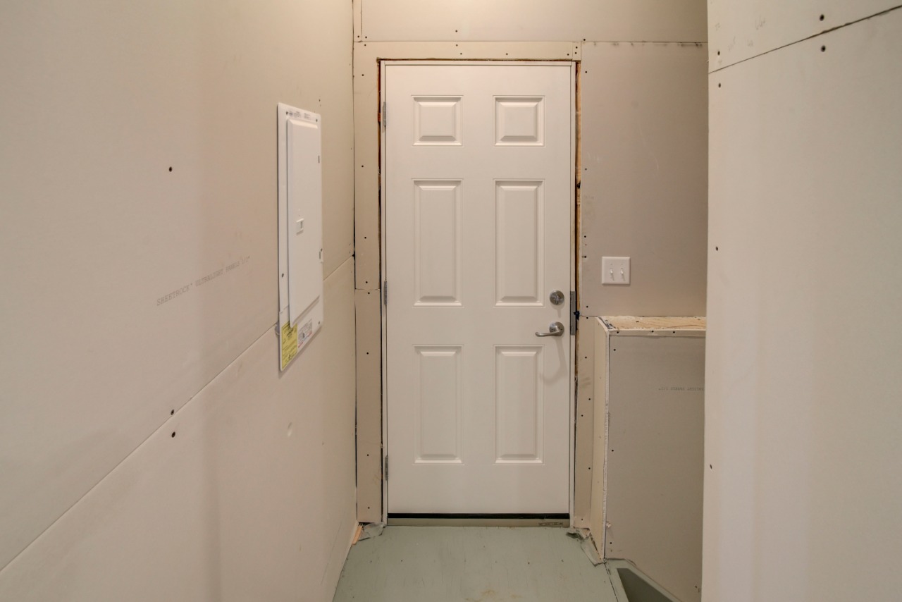 Listing Image 27
