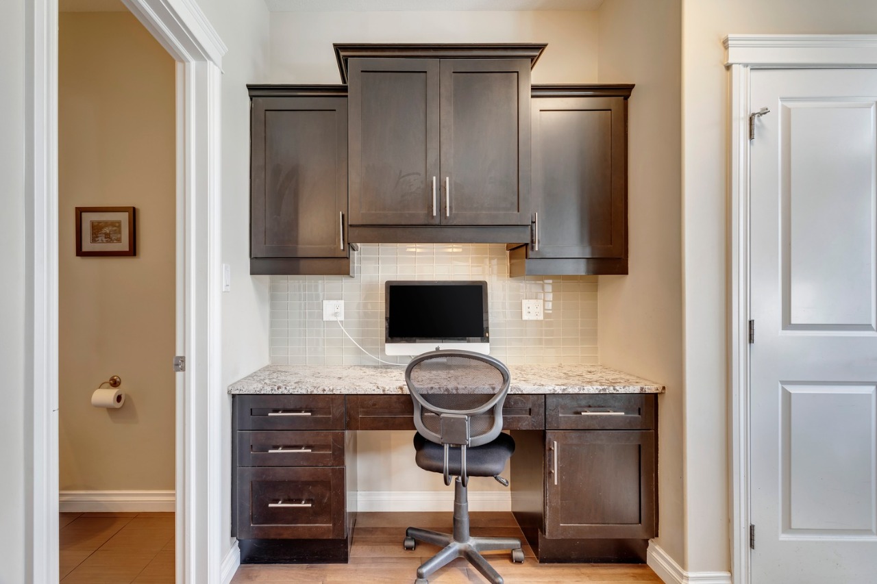 Listing Image 15