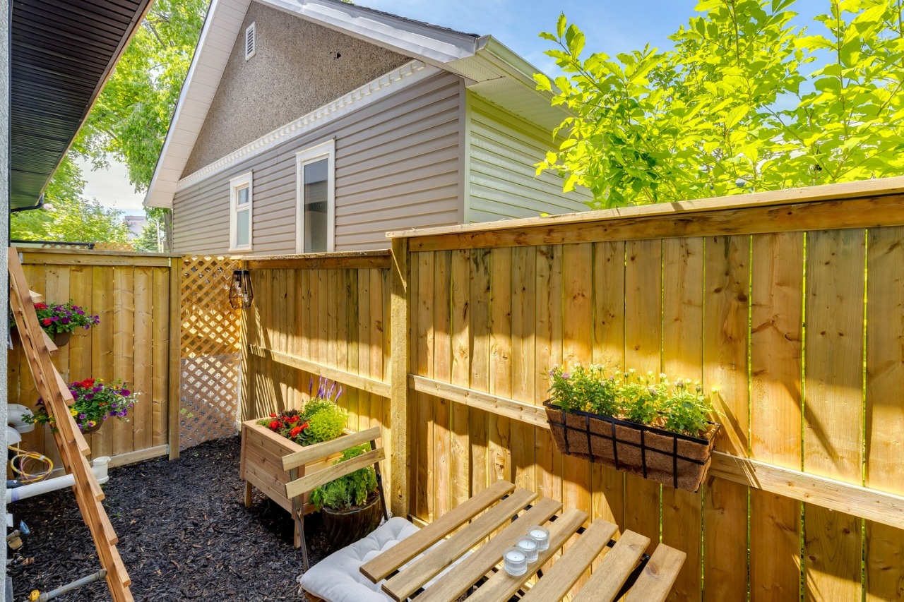 Listing Image 5