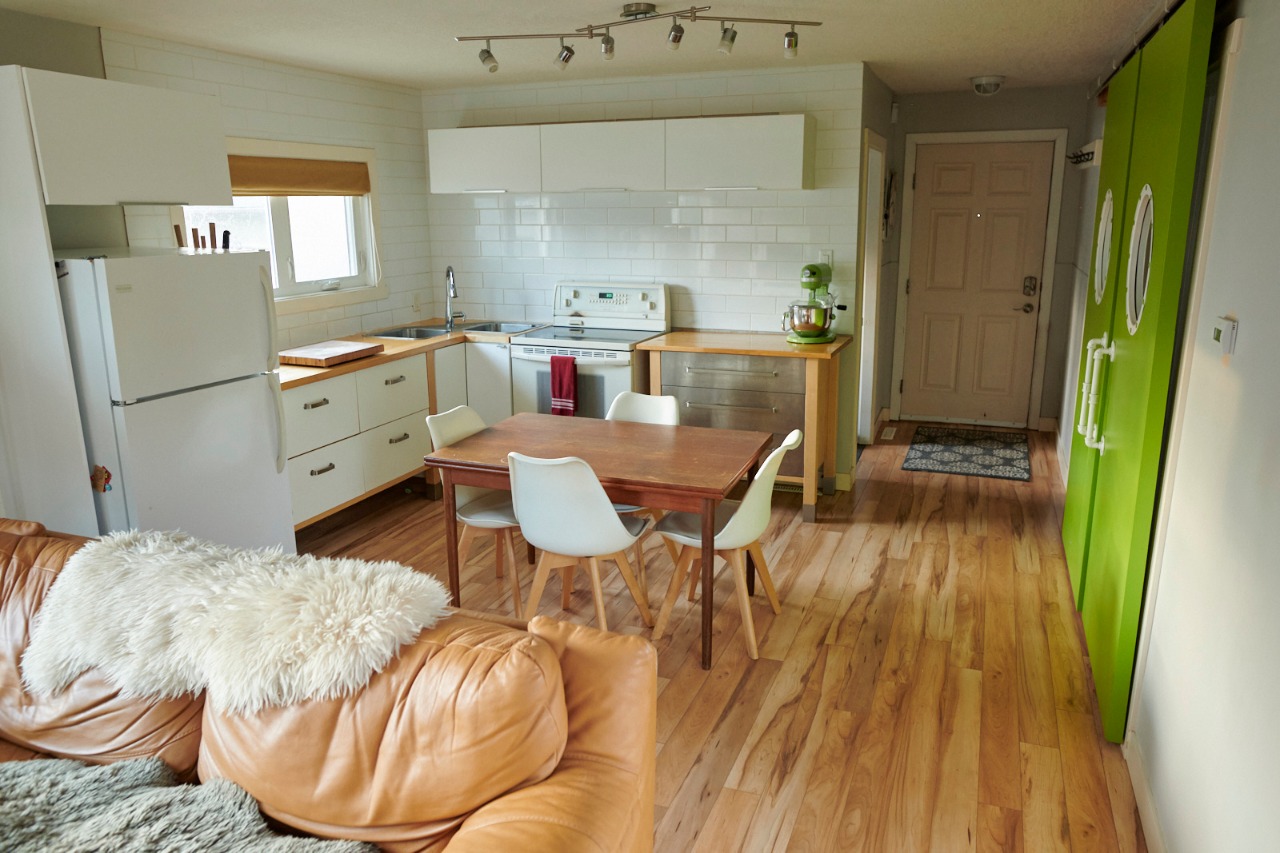 Listing Image 5