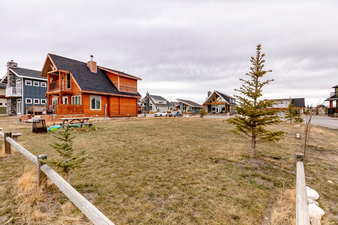 Listing Image 12