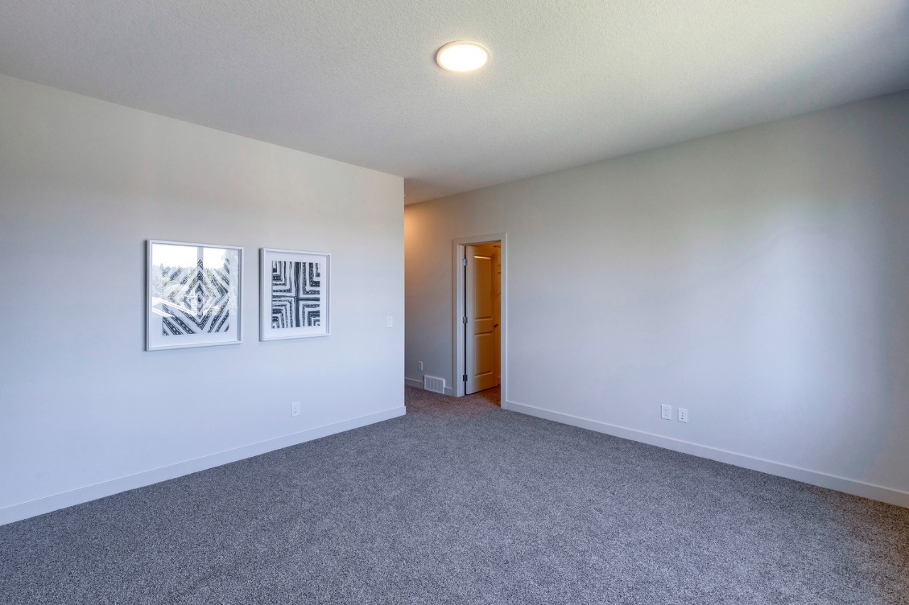 Listing Image 54