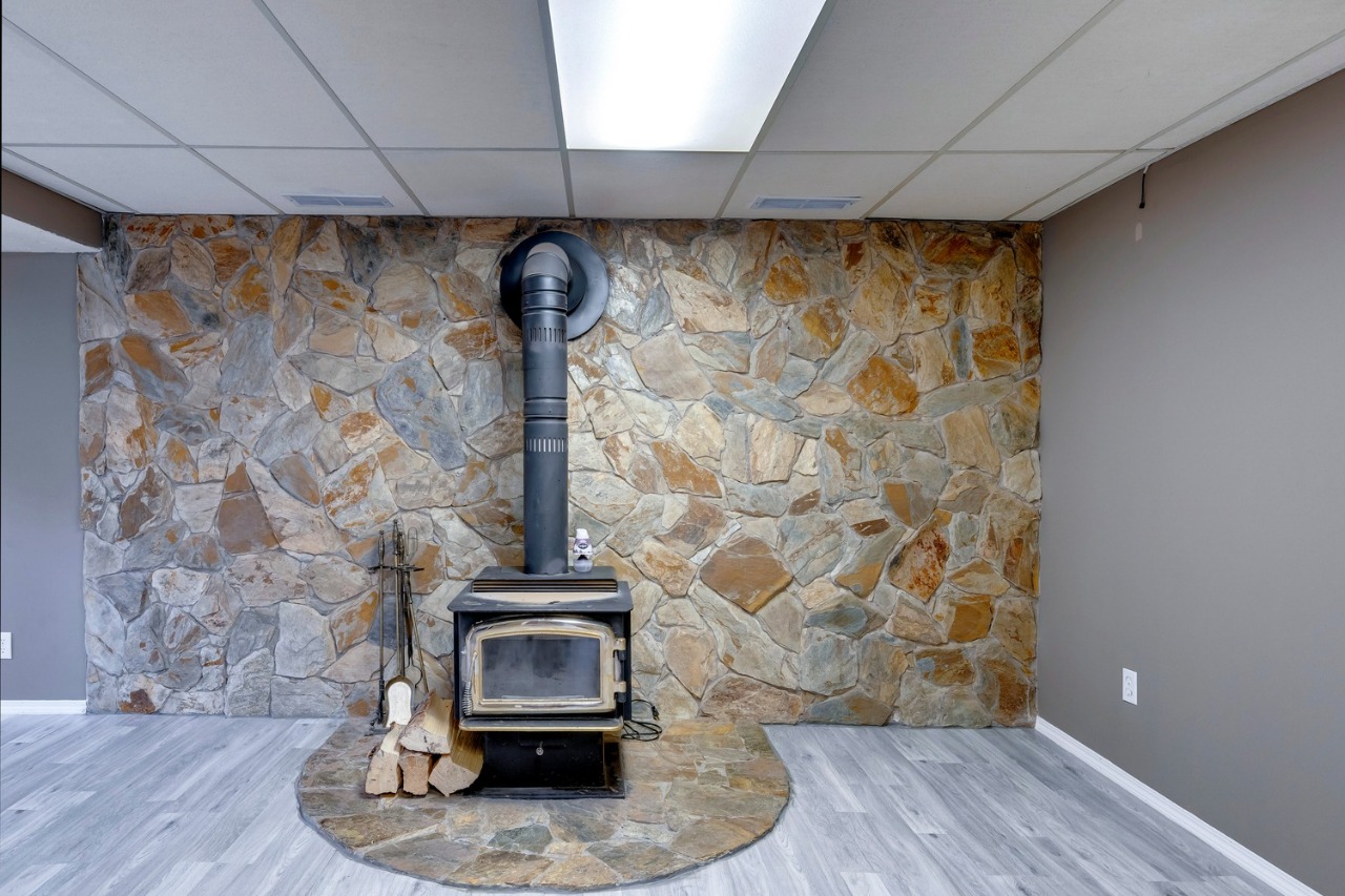 Listing Image 23