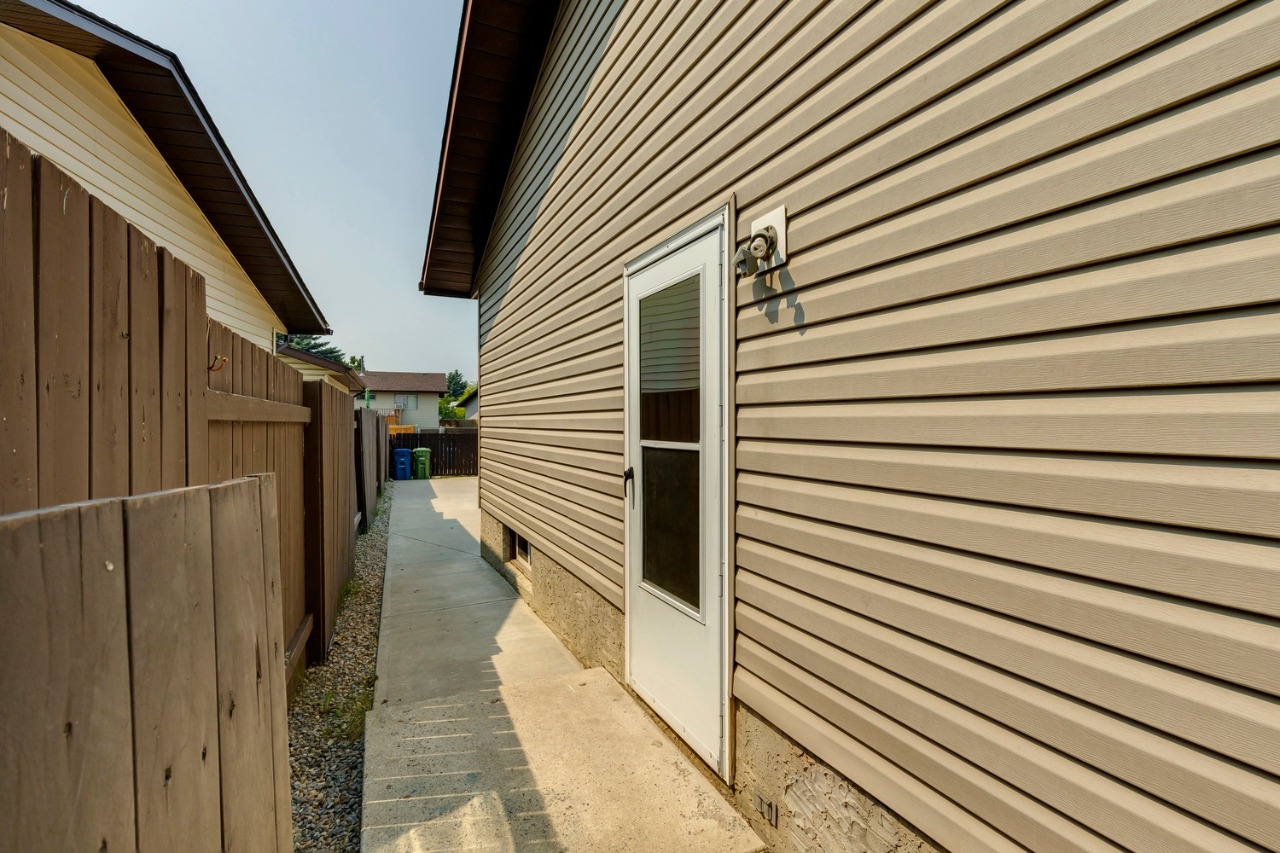 Listing Image 53
