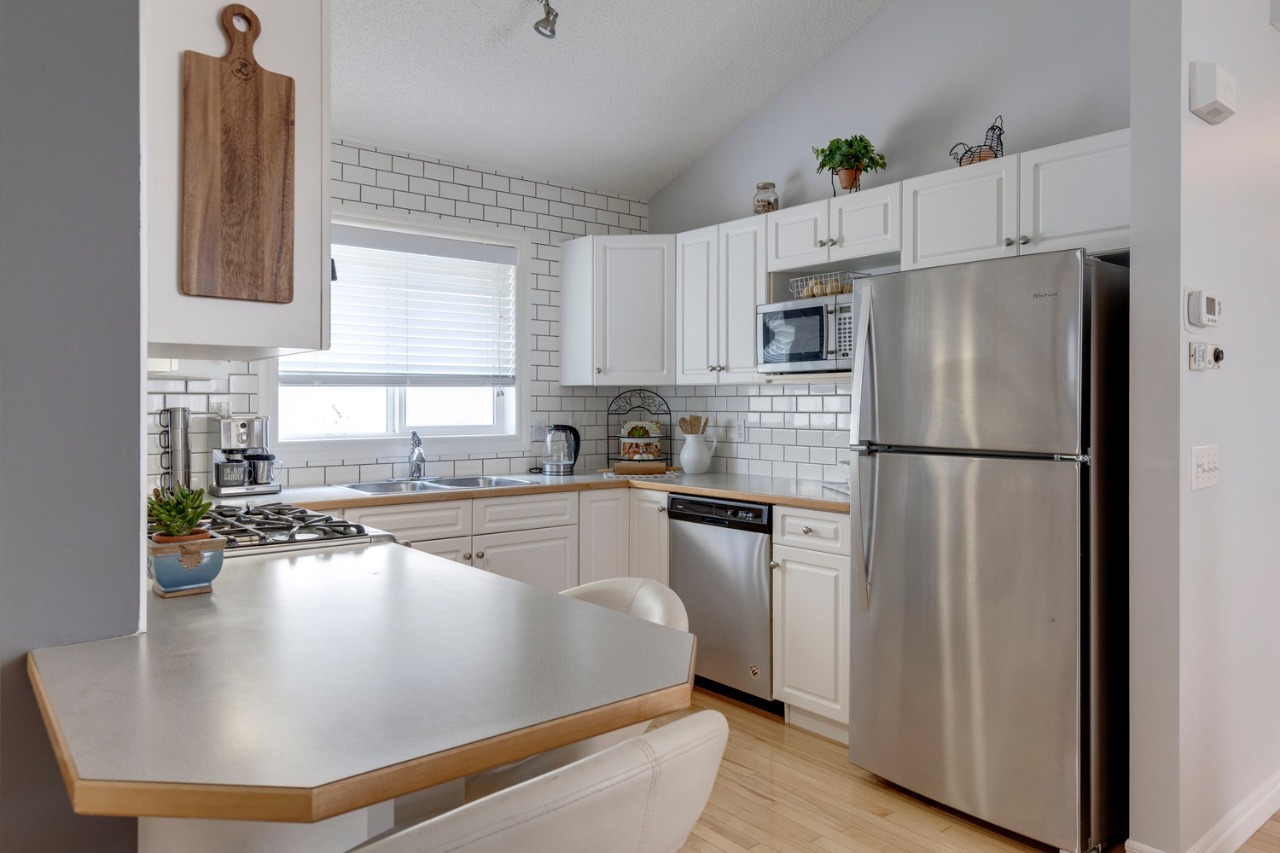 Listing Image 19