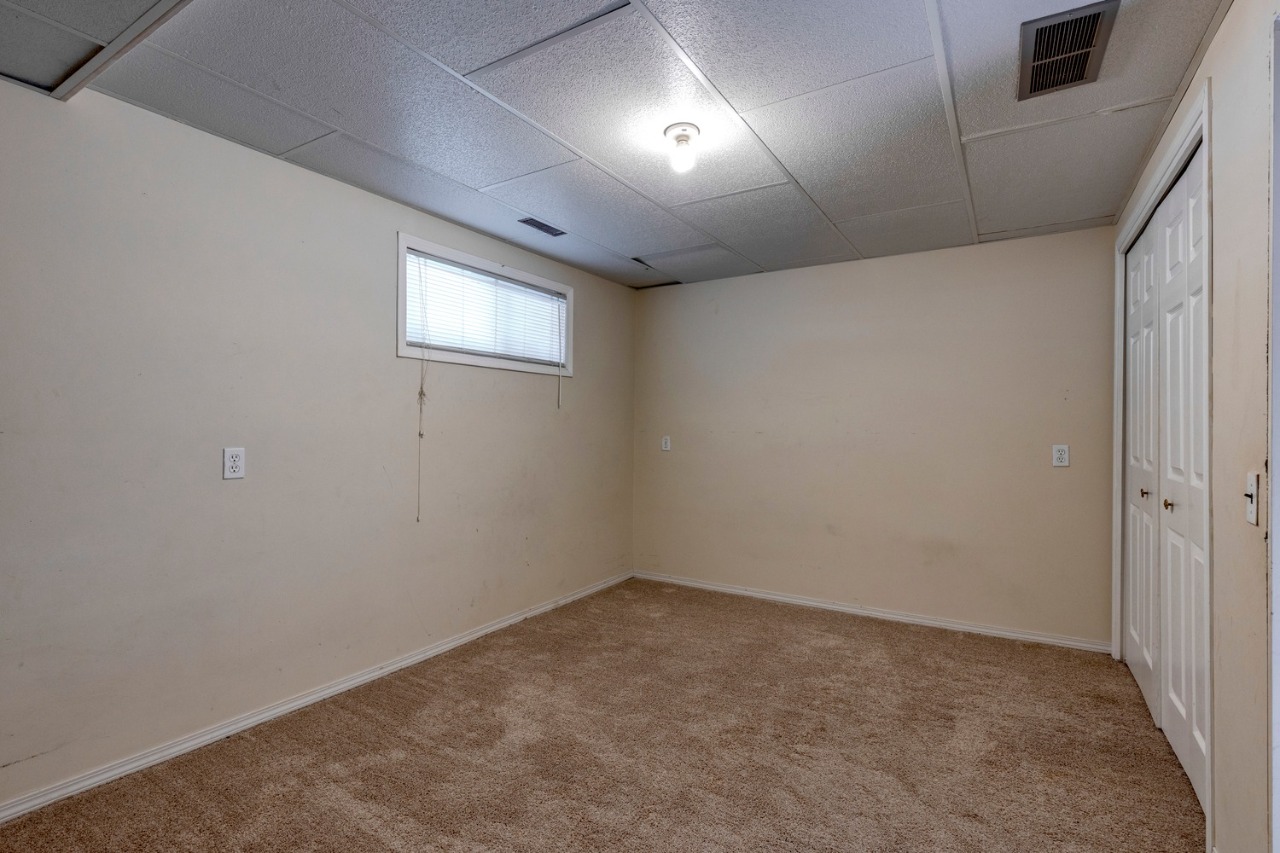 Listing Image 40