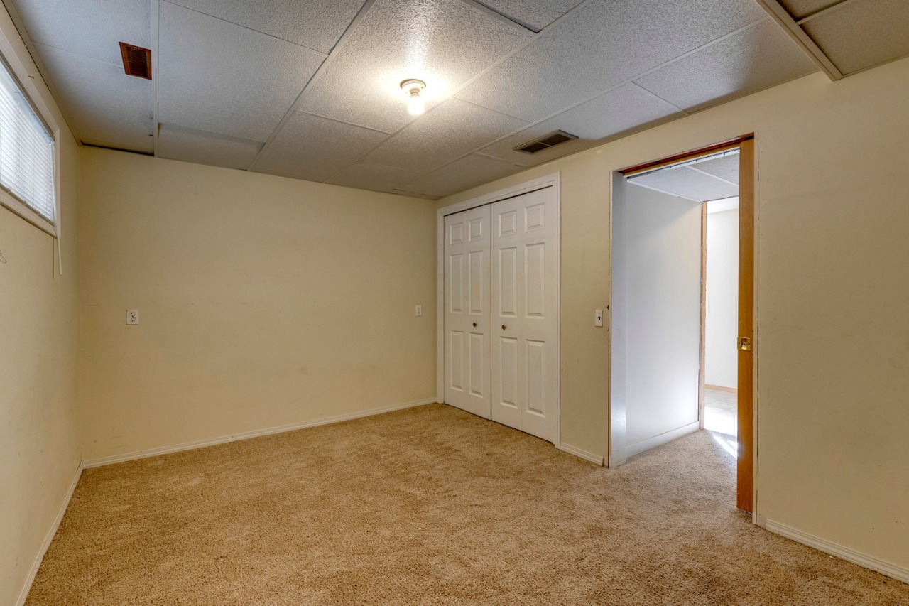Listing Image 41