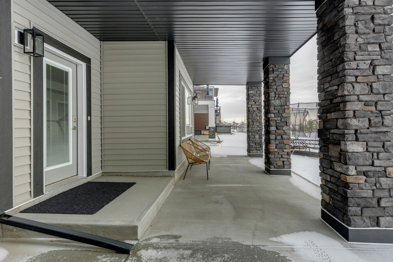 Listing Image 79