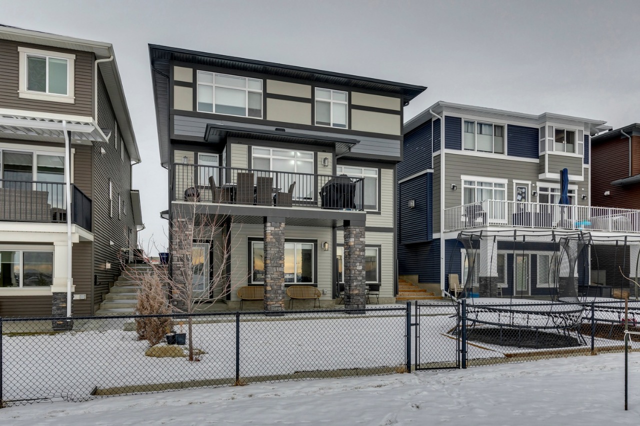 Listing Image 82