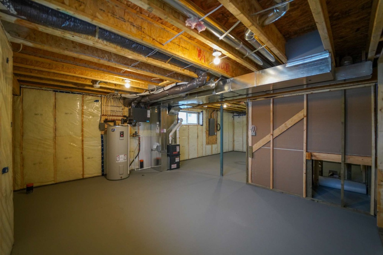 Listing Image 19
