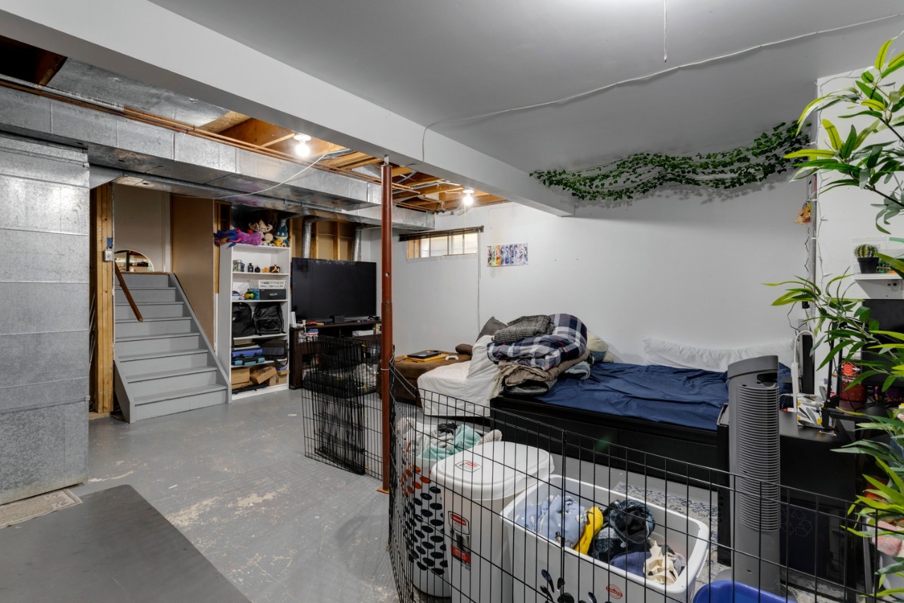 Listing Image 37