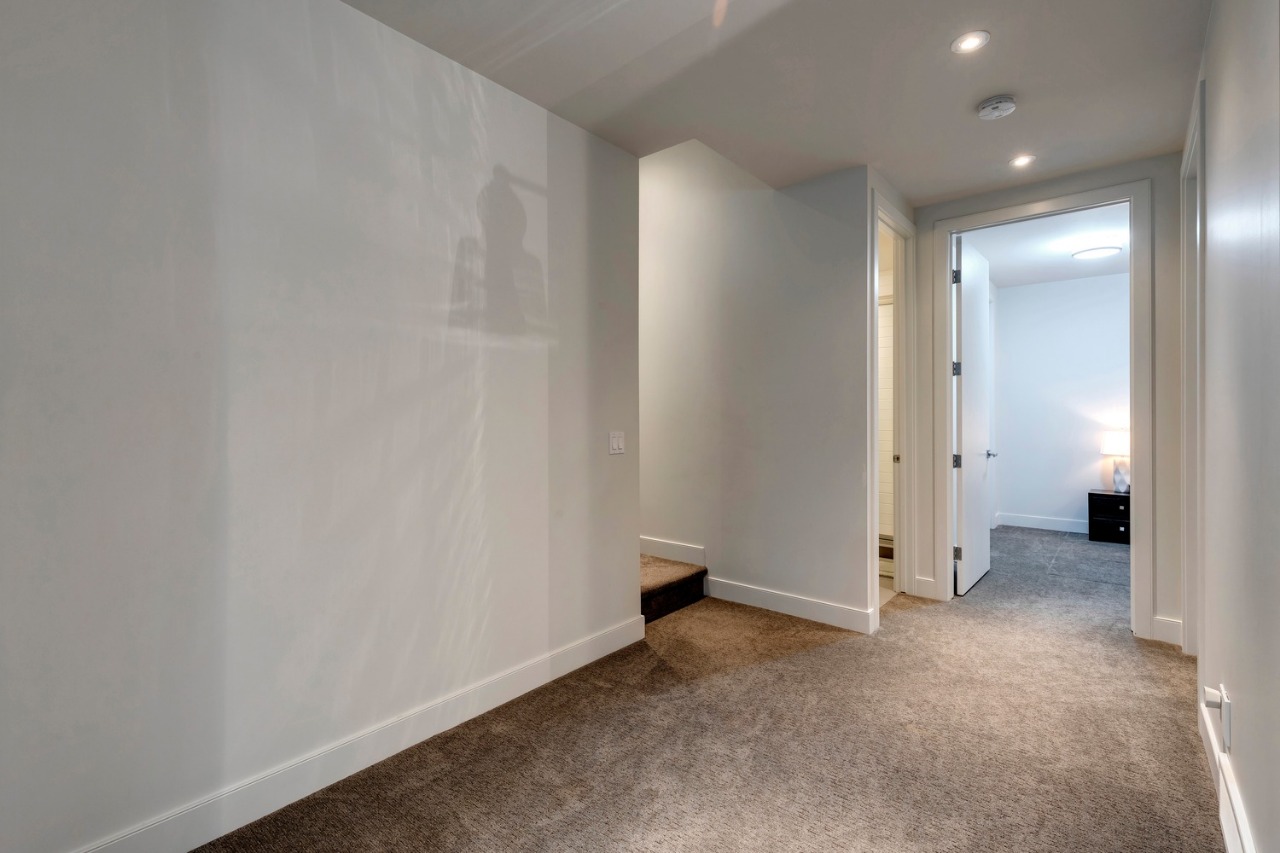 Listing Image 51