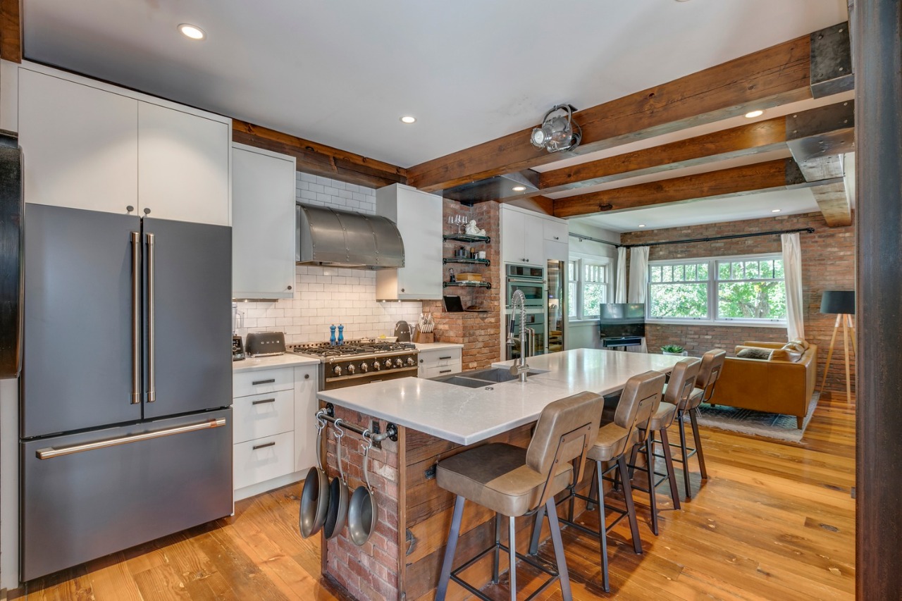 Listing Image 15