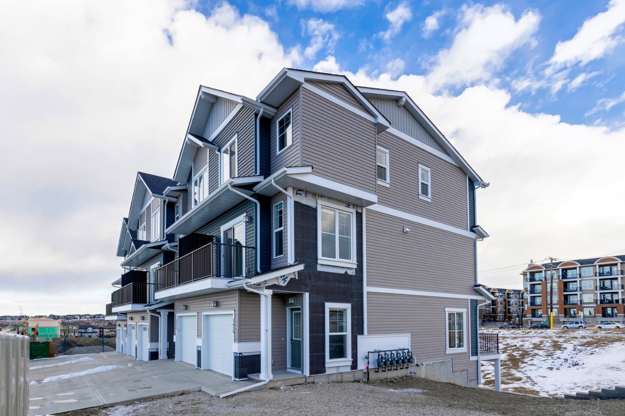 Listing Image 52