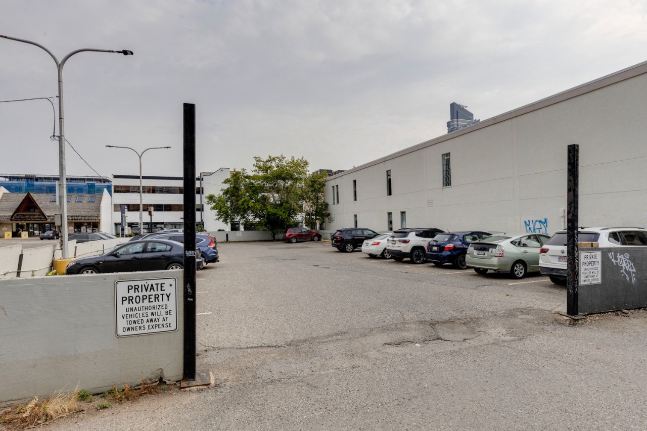Listing Image 18