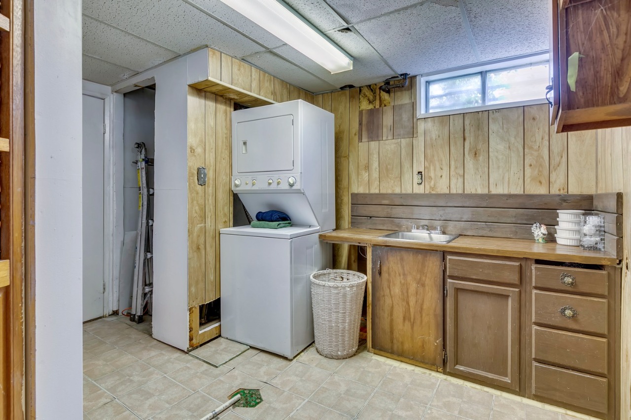 Listing Image 32