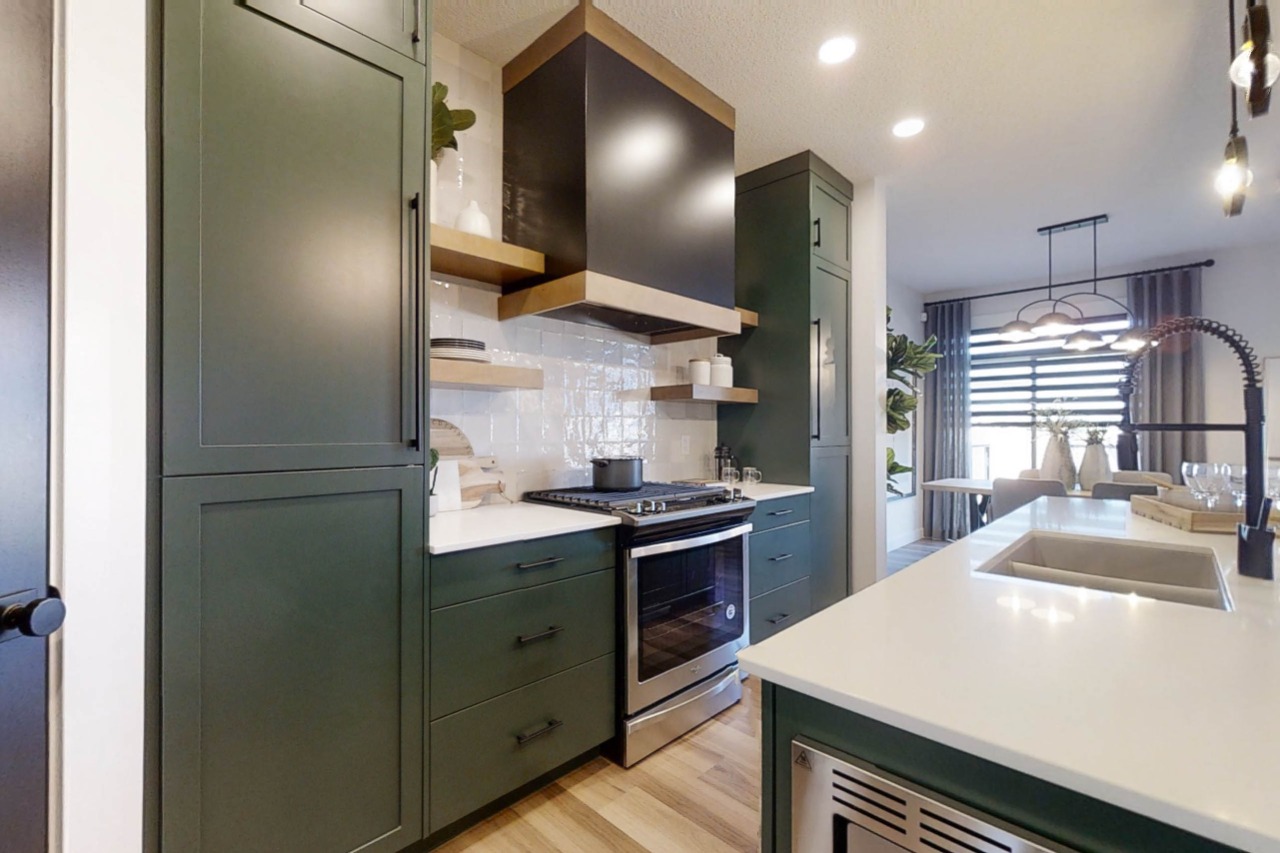 Listing Image 13