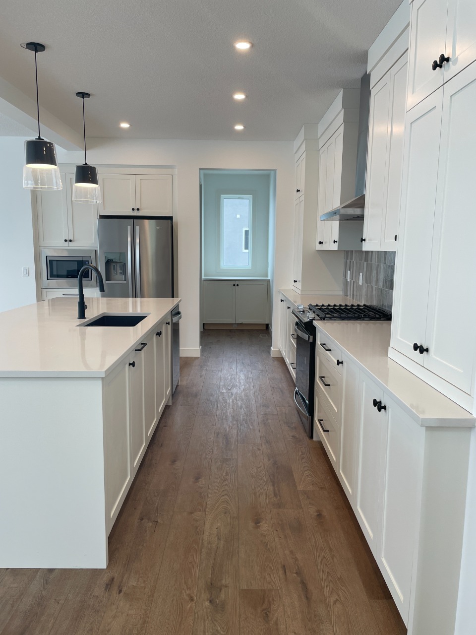 Listing Image 6