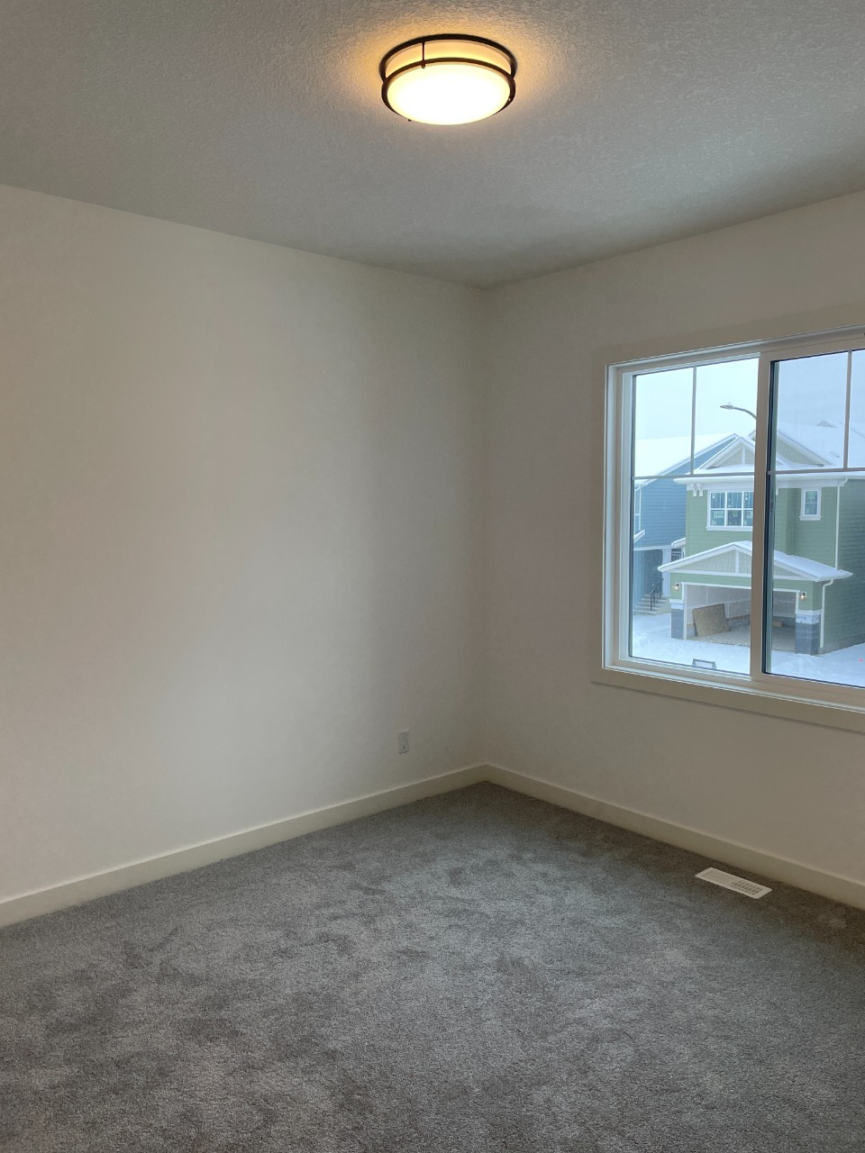Listing Image 27