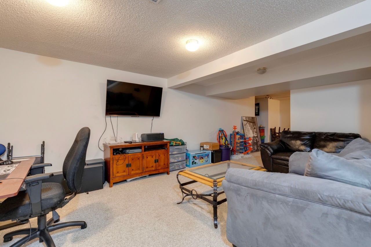 Listing Image 24