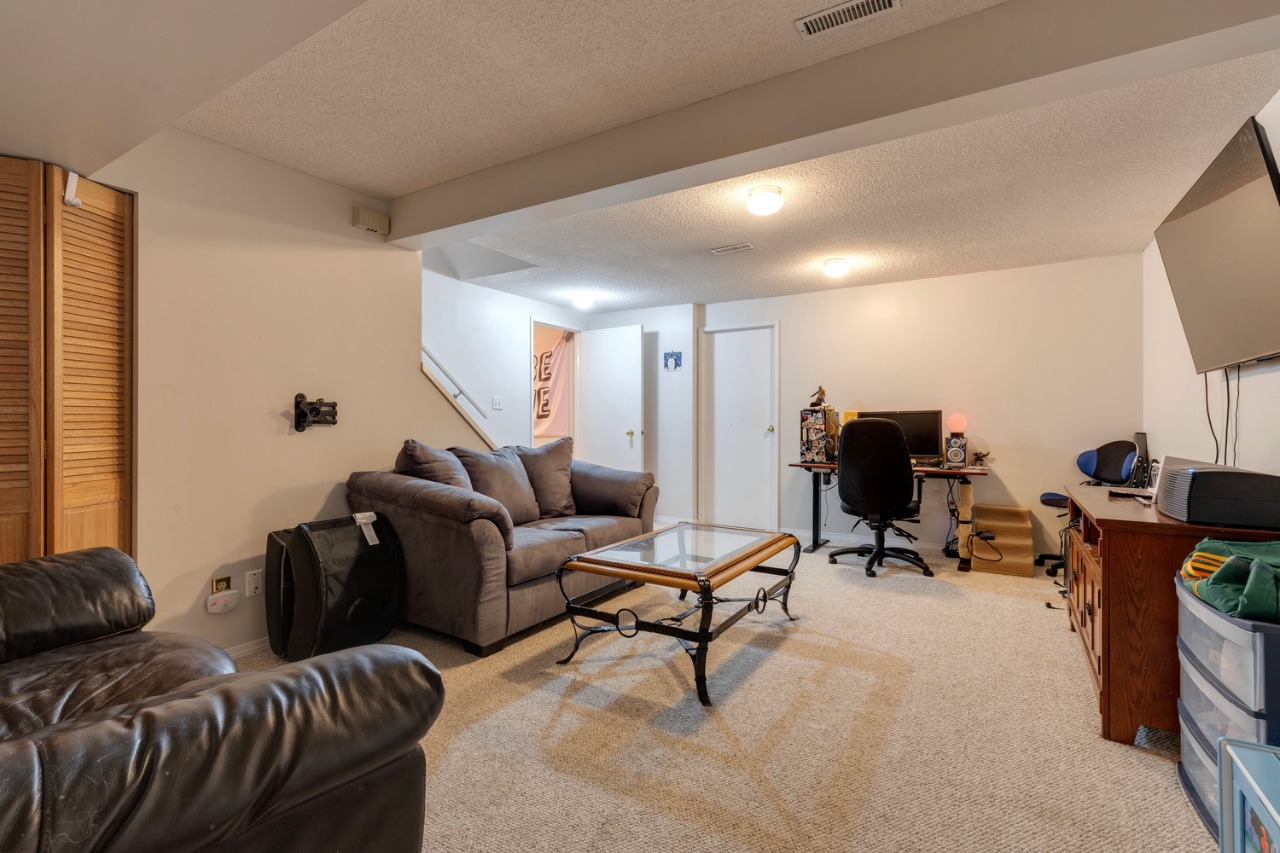 Listing Image 27