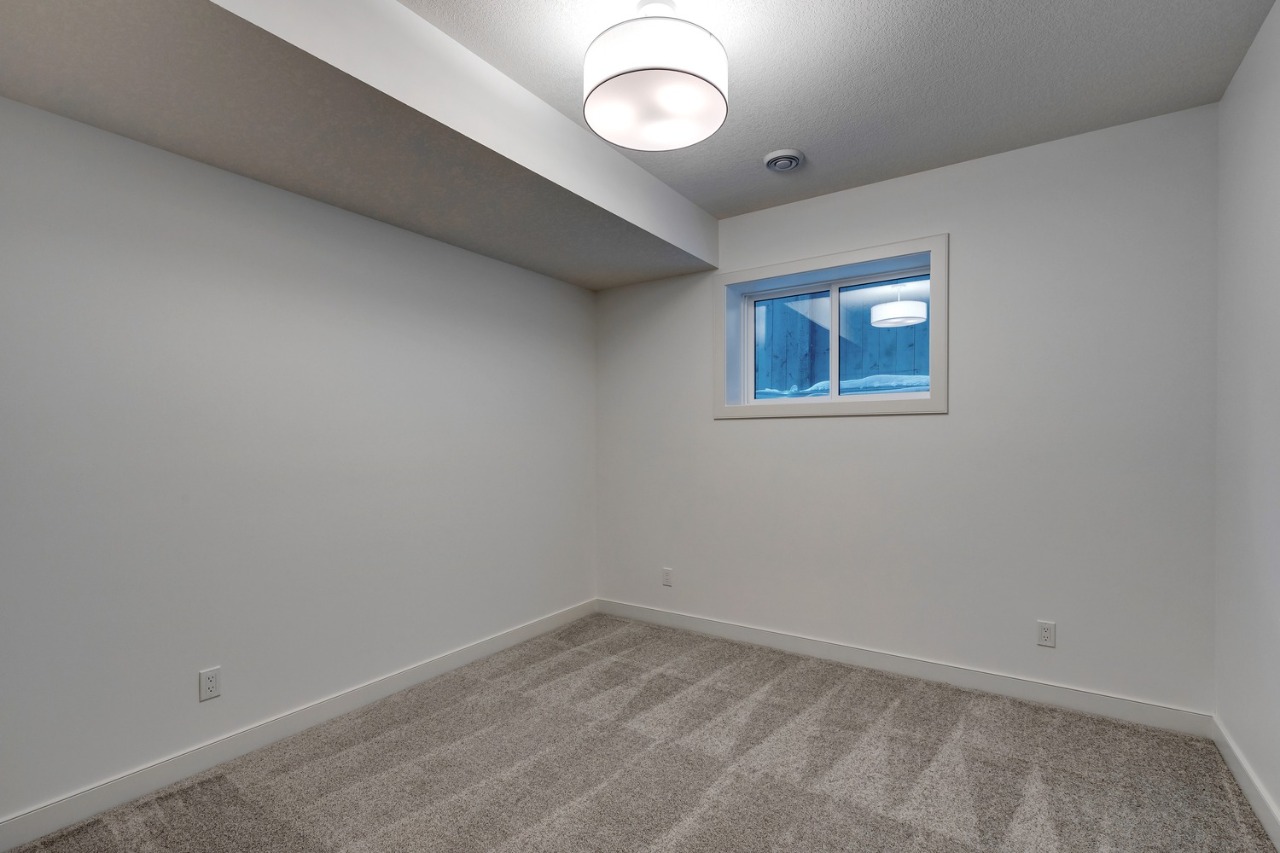 Listing Image 57