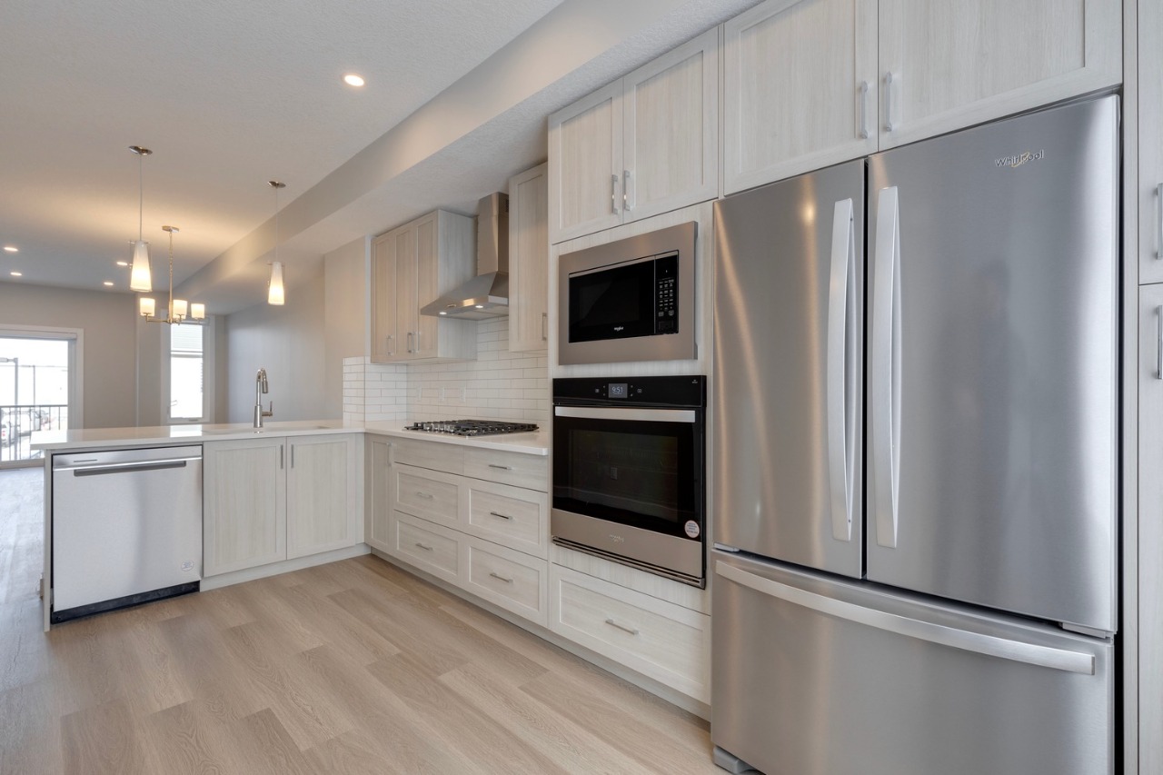 Listing Image 15