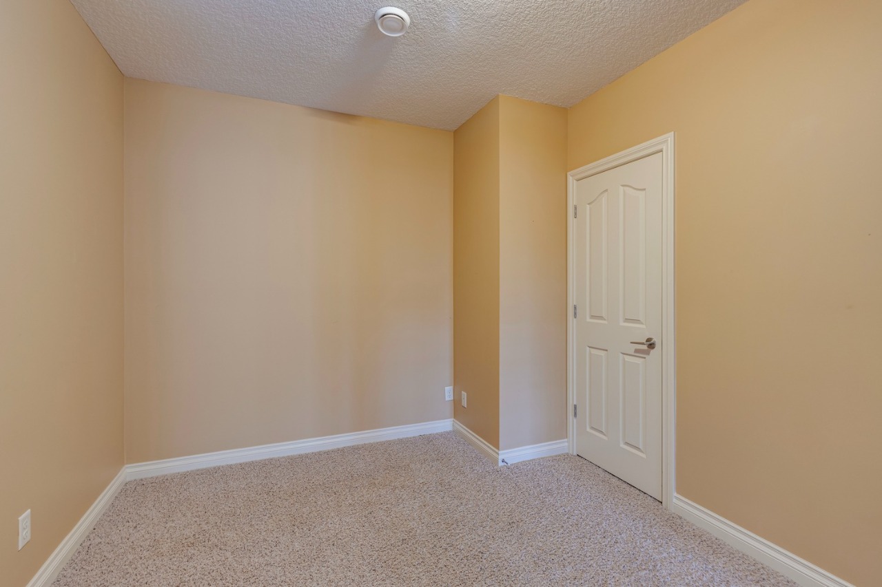 Listing Image 52