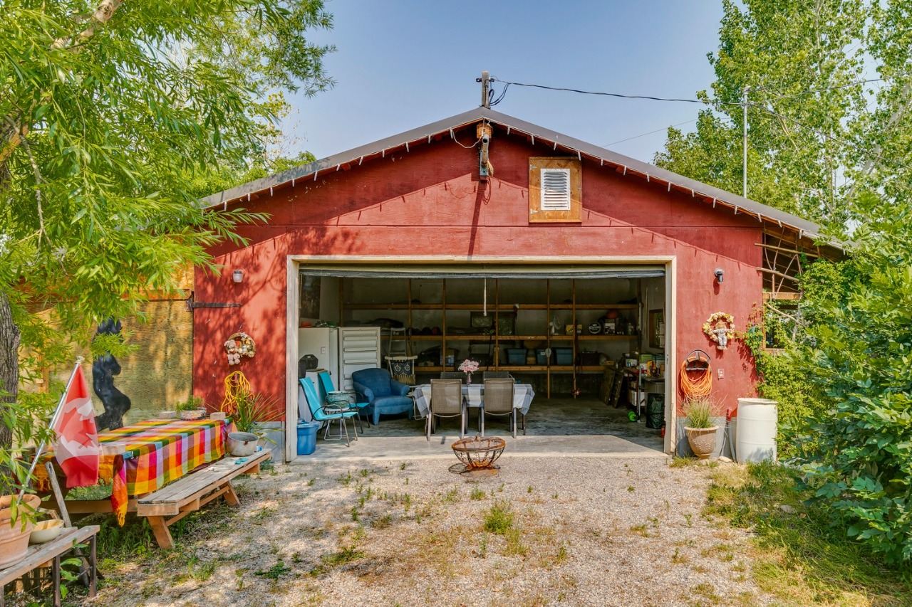 Listing Image 41