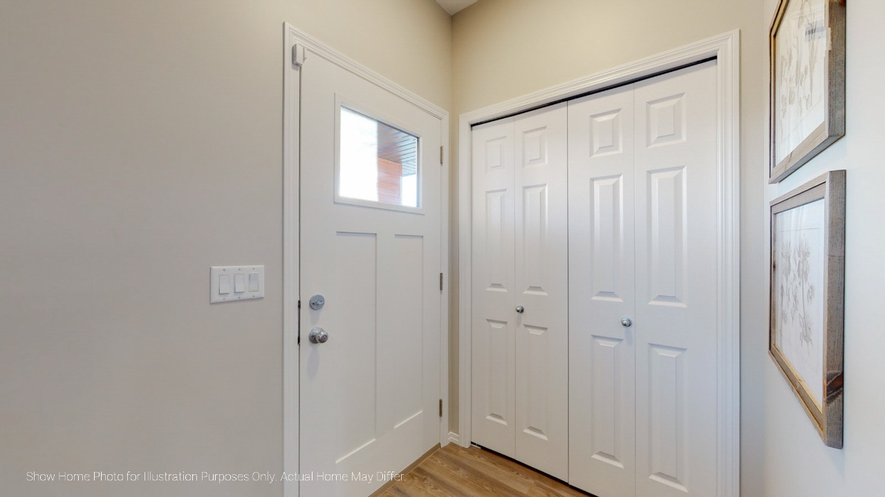 Listing Image 4