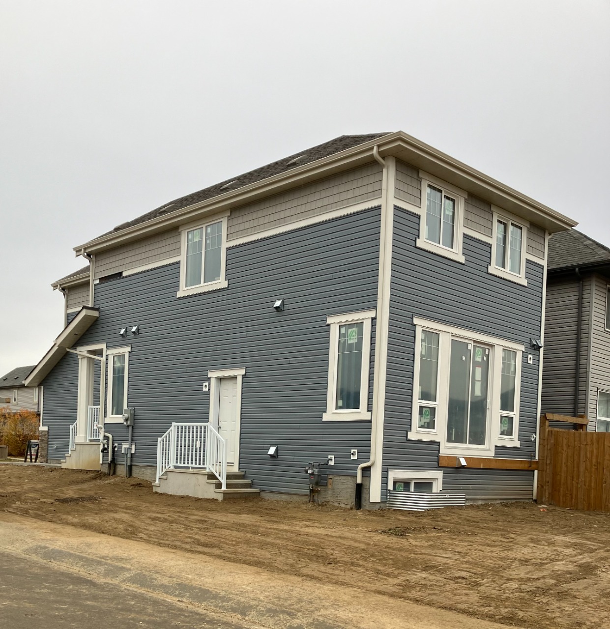 Listing Image 6