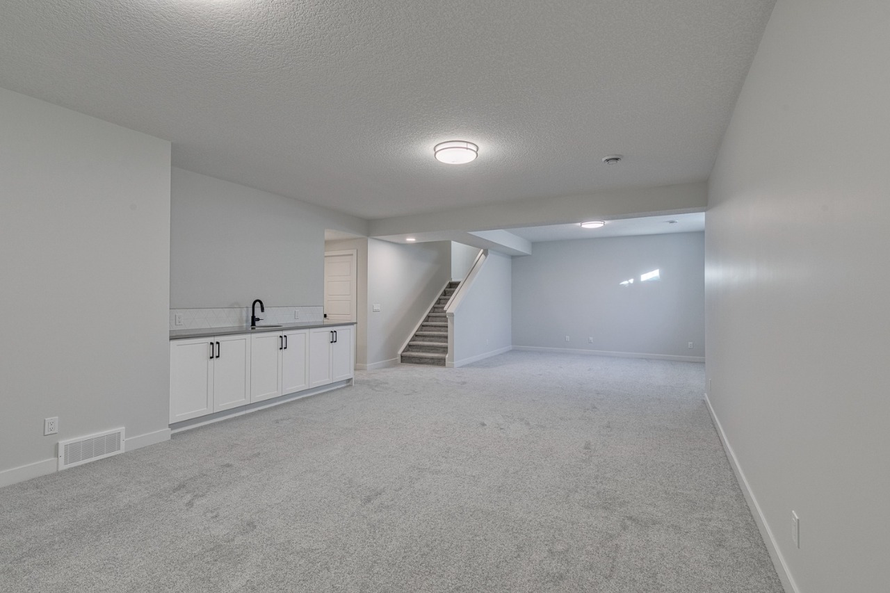 Listing Image 53