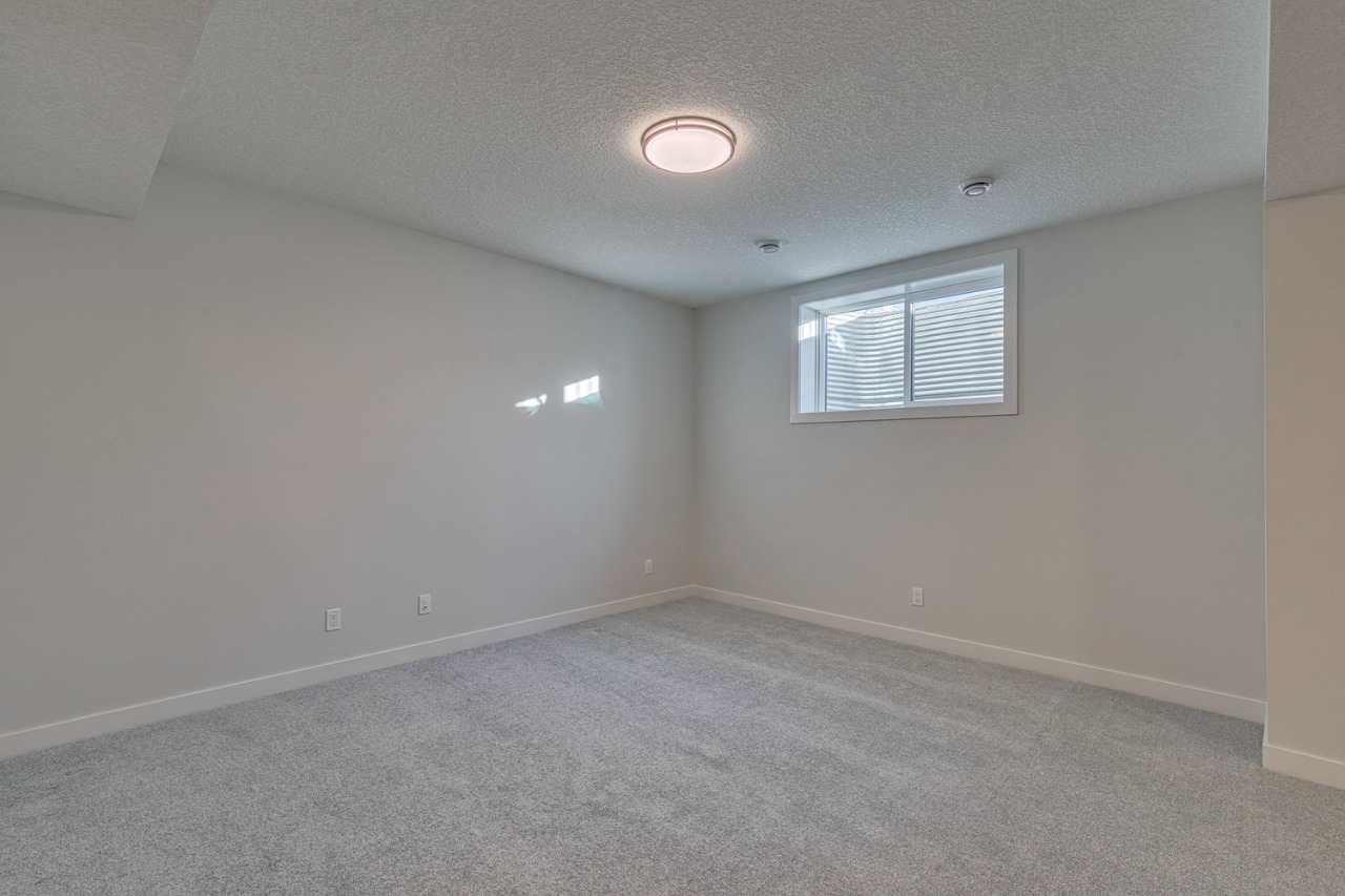 Listing Image 56