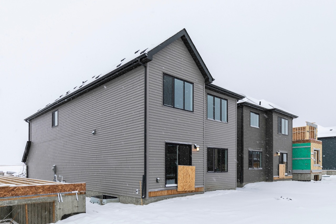 Listing Image 40