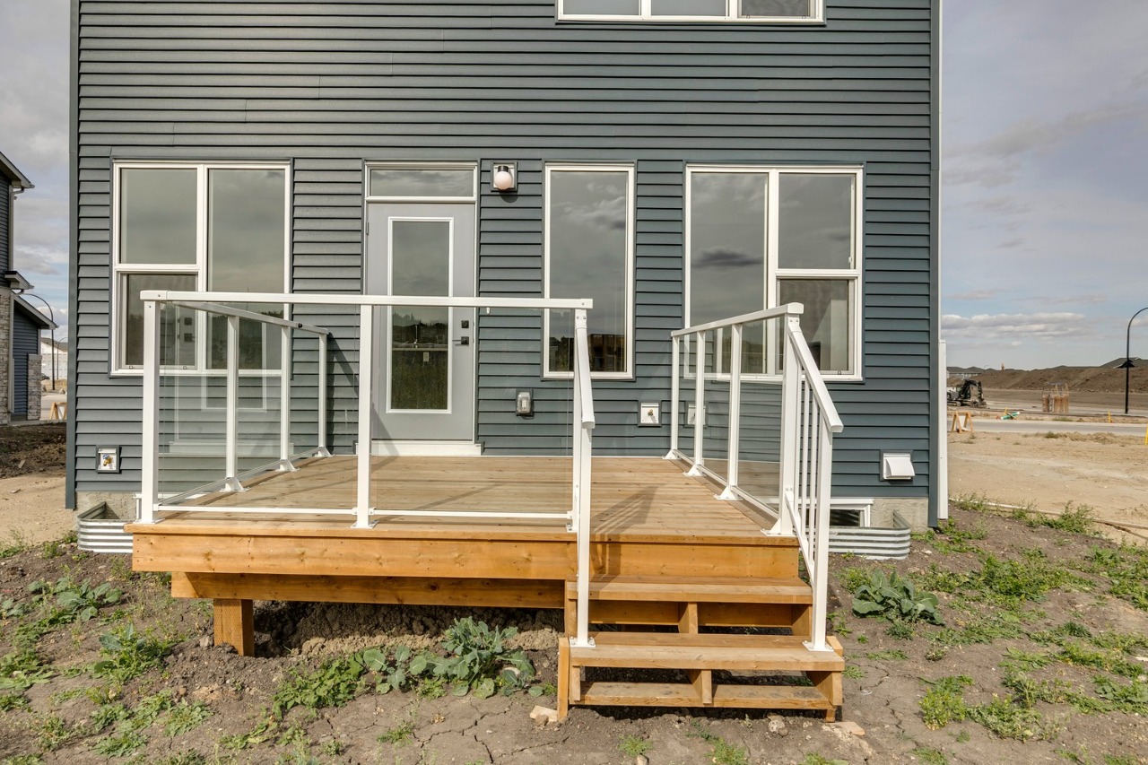 Listing Image 5