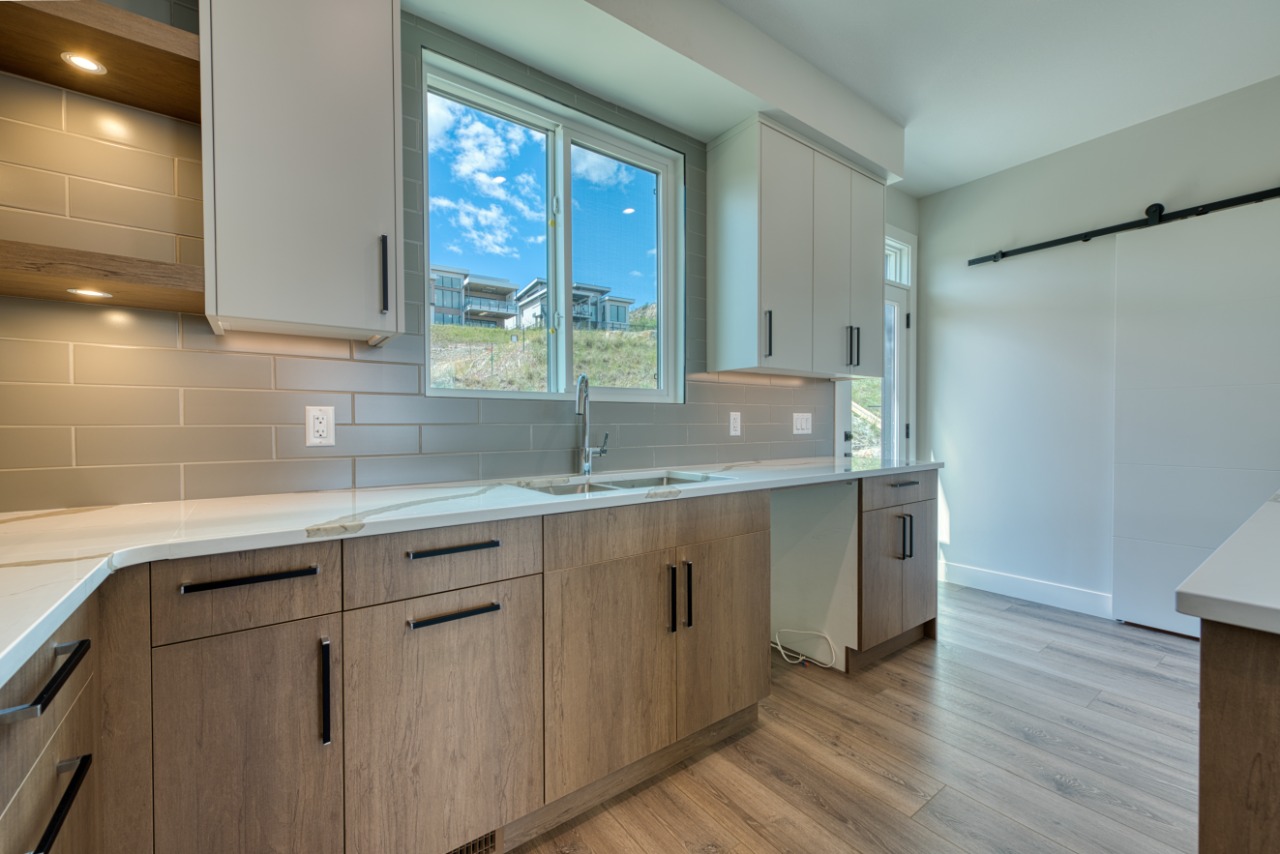 Listing Image 36