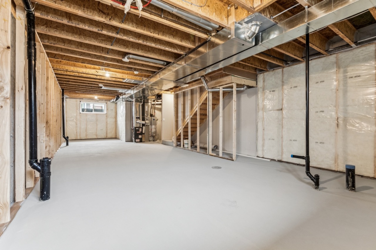 Listing Image 37