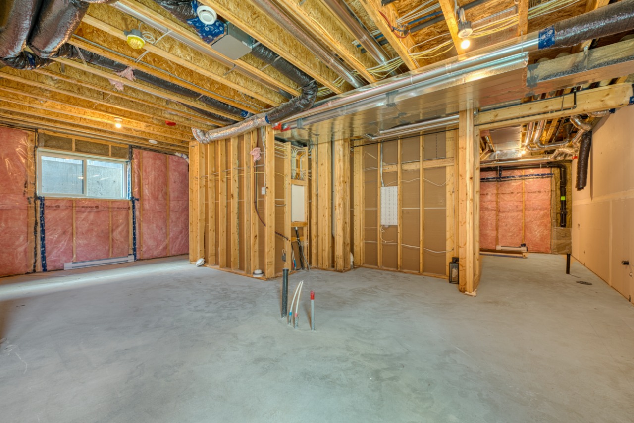 Listing Image 59