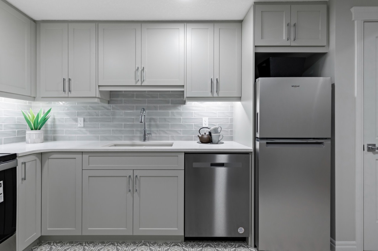 Listing Image 19