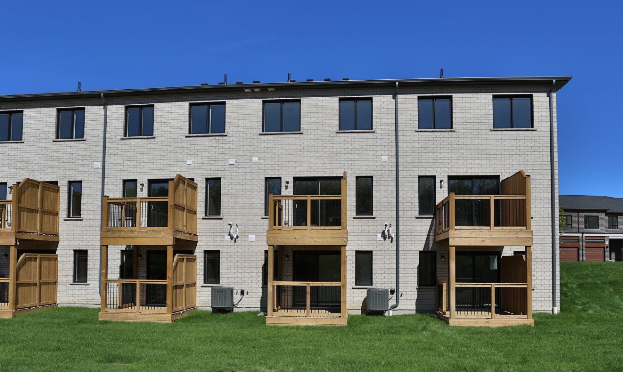 Listing Image 24