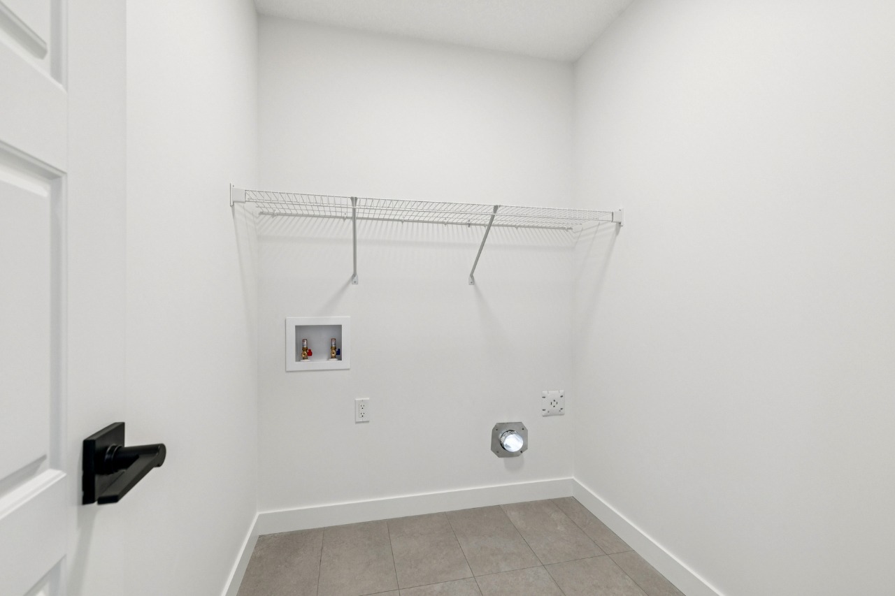 Listing Image 45
