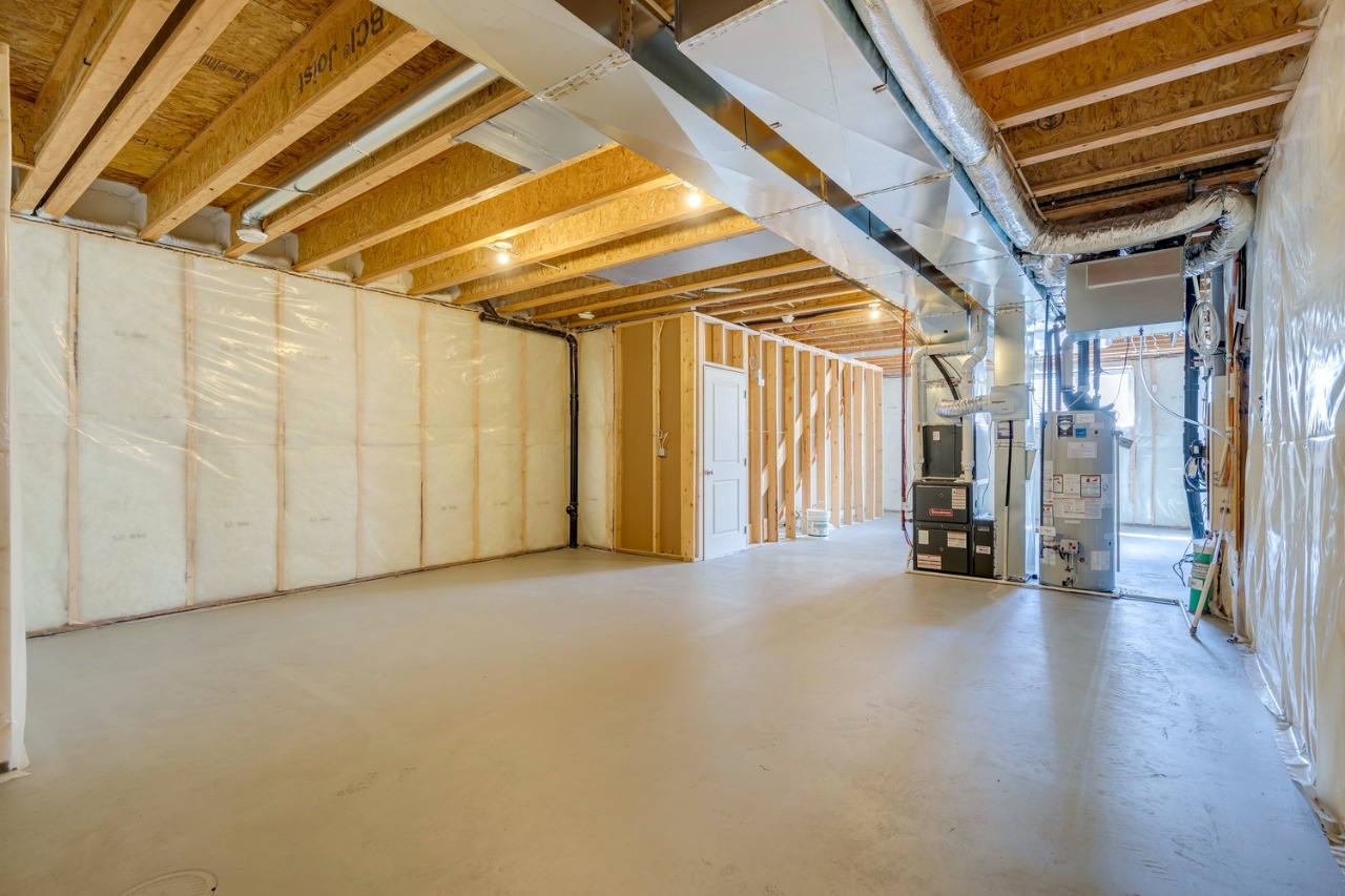 Listing Image 32
