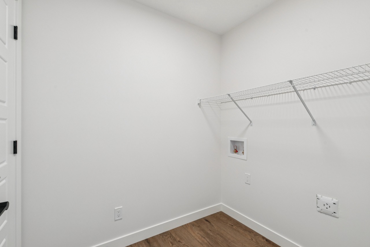 Listing Image 41