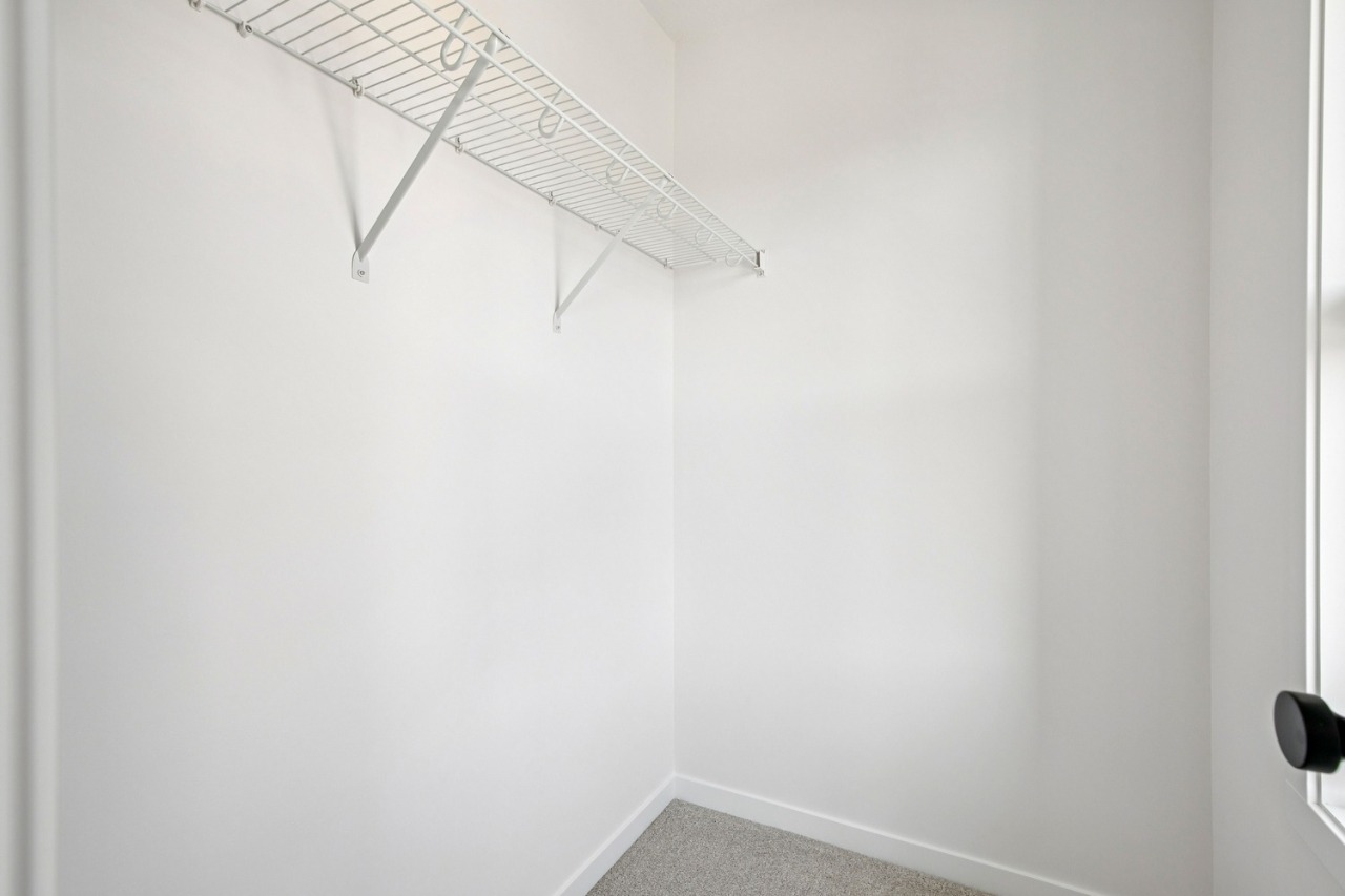 Listing Image 41