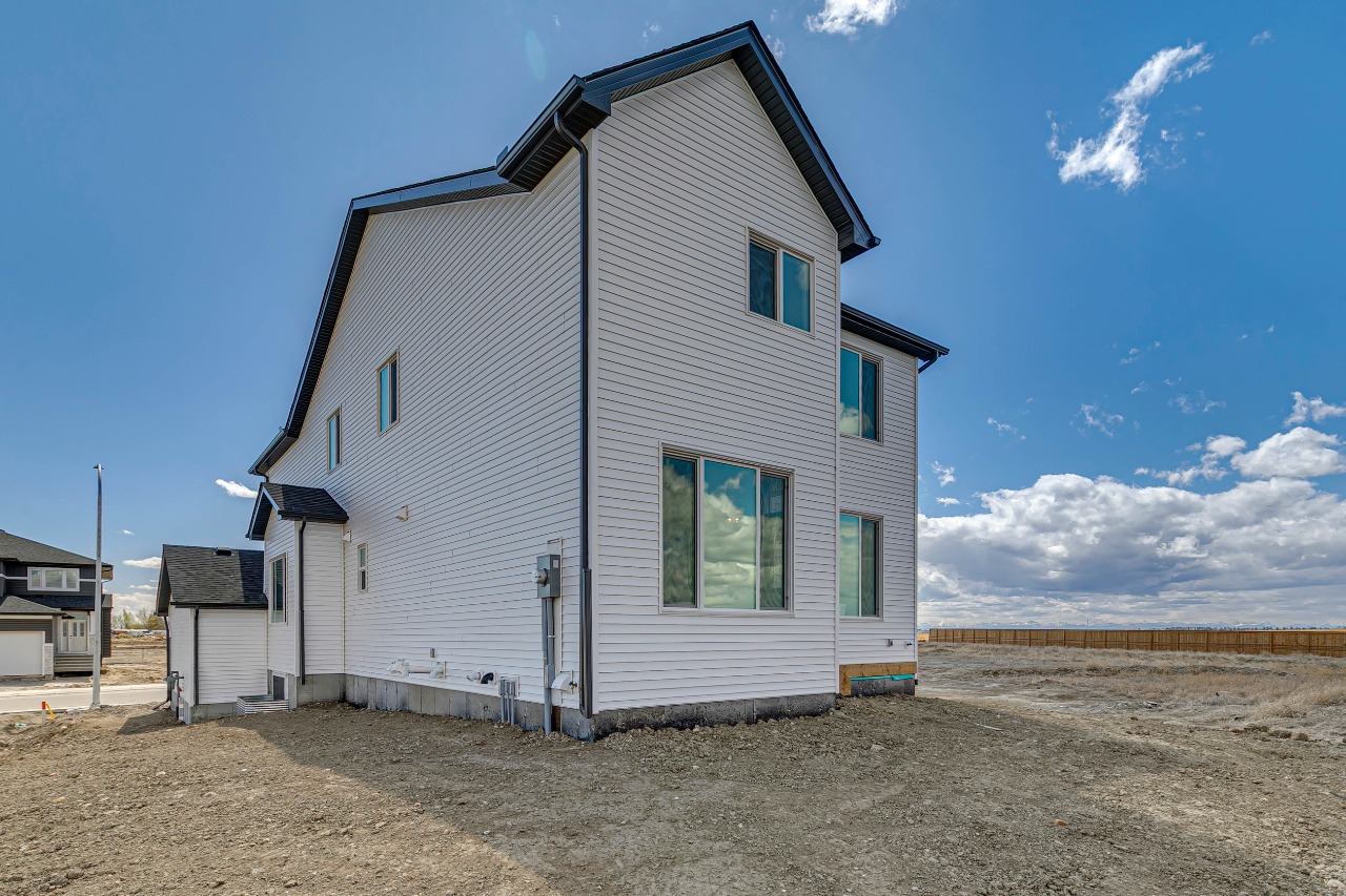 Listing Image 41