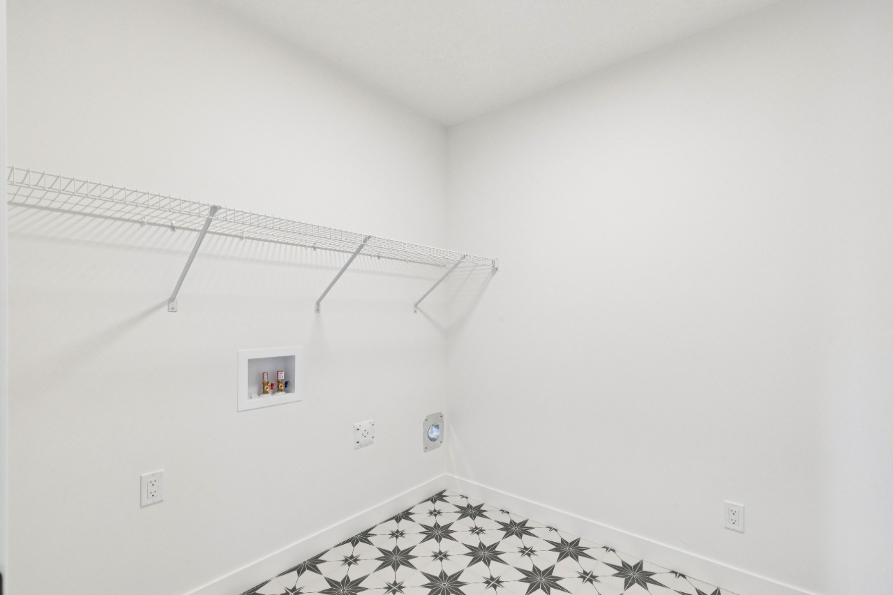 Listing Image 28